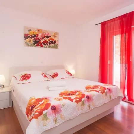 Villa Tomic